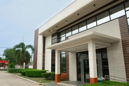 puerto princesa memorial park facade 4